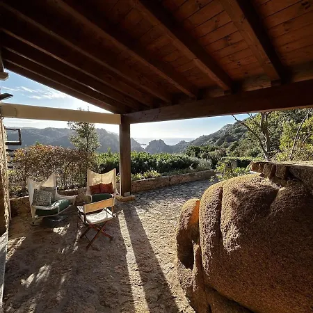 Li Rocchi Riservata E Confortevole Ferienhaus Costa Paradiso