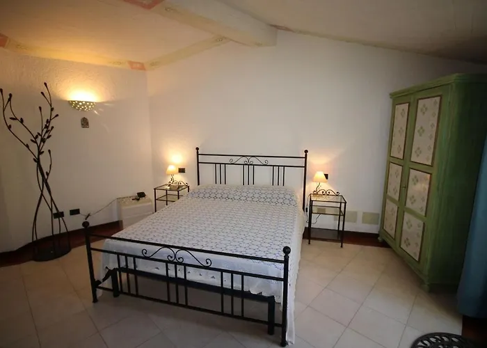 Li Rocchi Riservata E Confortevole Ferienhaus *