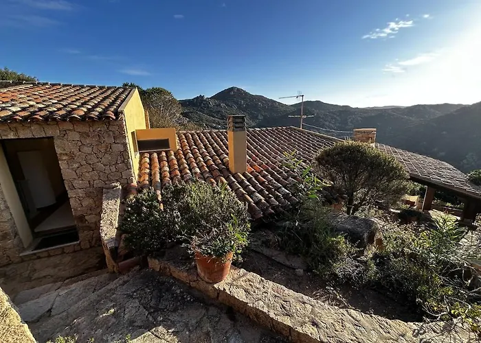 Li Rocchi Riservata E Confortevole Ferienhaus Costa Paradiso