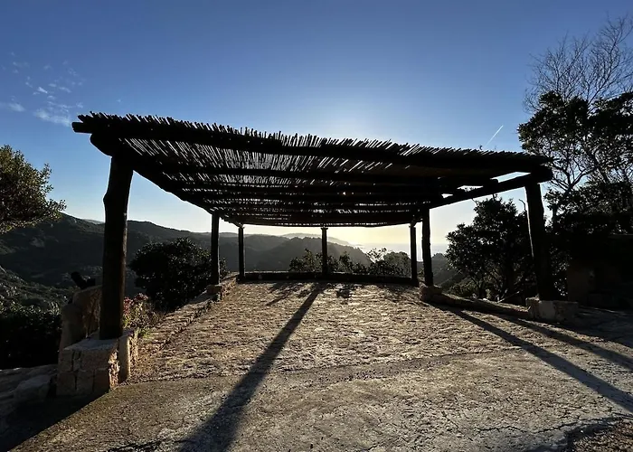 Li Rocchi Riservata E Confortevole Ferienhaus Costa Paradiso