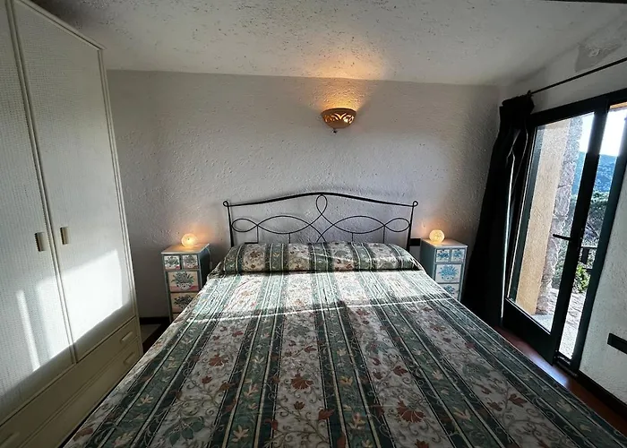 Li Rocchi Riservata E Confortevole Ferienhaus Costa Paradiso