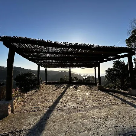 Li Rocchi Riservata E Confortevole Tatil Evi Costa Paradiso