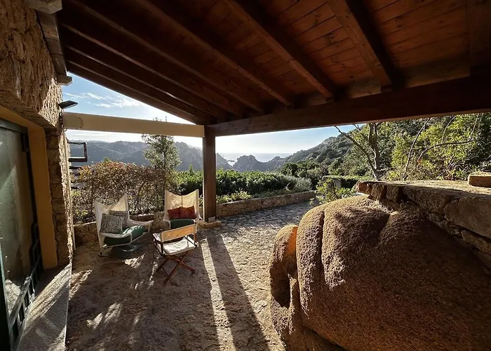 Li Rocchi Riservata E Confortevole Nyaraló Costa Paradiso